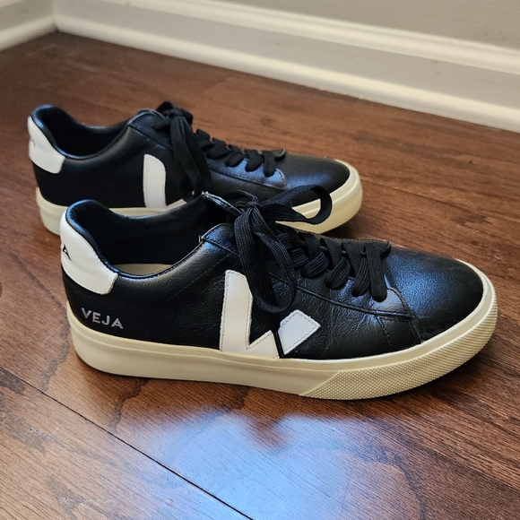 Veja Women's Campo Leather Black White Sneakers Size US 8 / EUR 39 - Picture 1 of 10